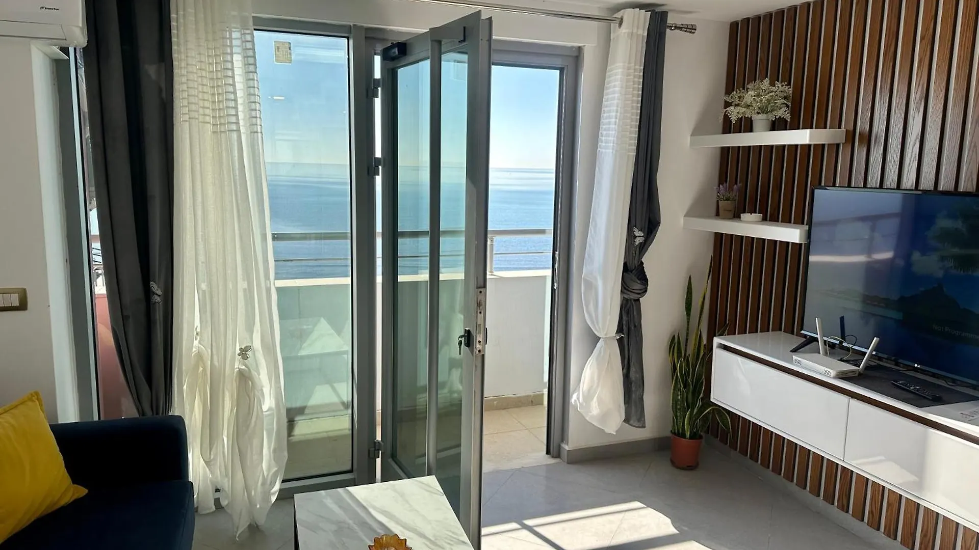 Seafront Blue Duplex Apartment Durres