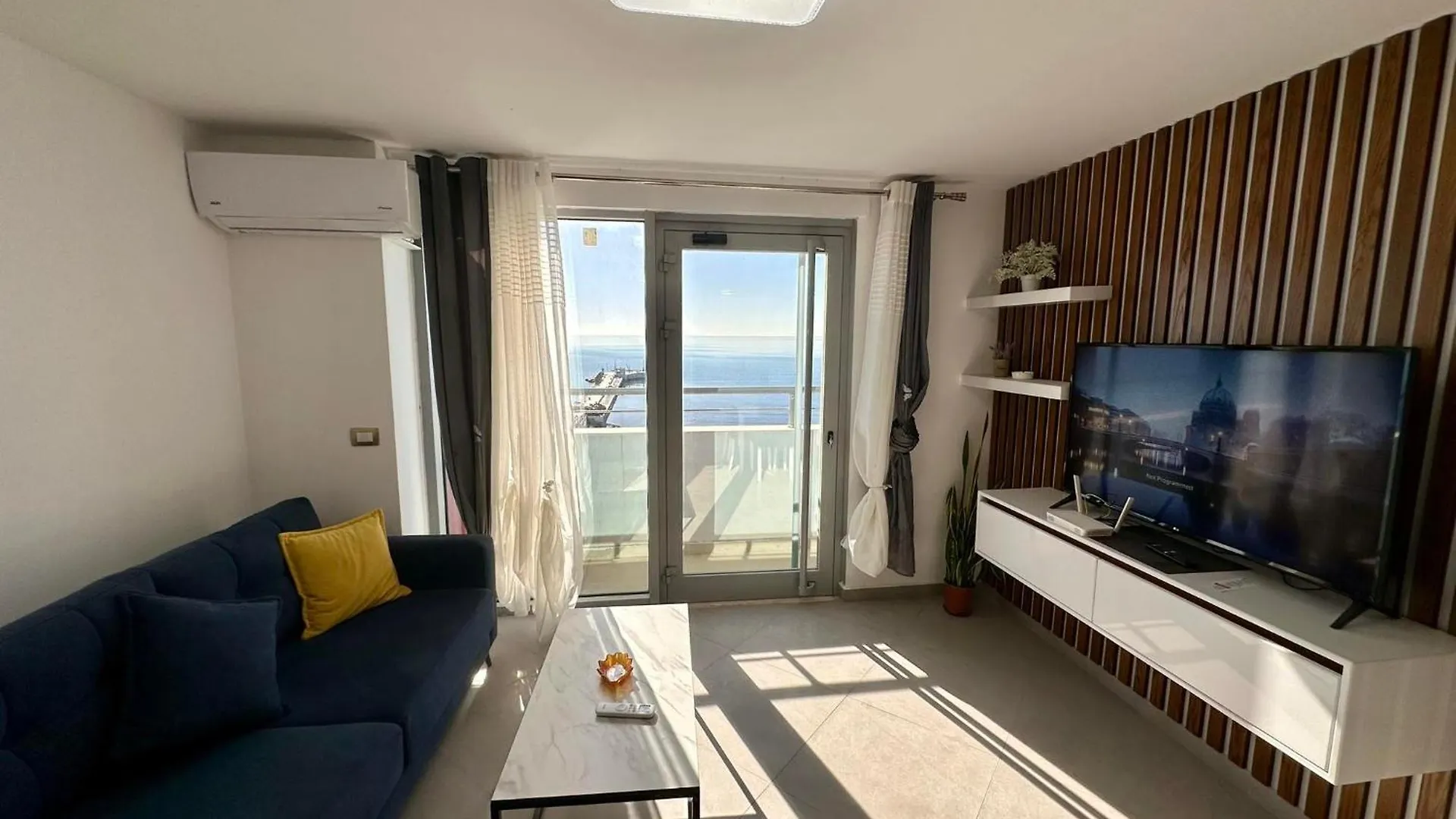 Seafront Blue Duplex Apartment Durres 0*,  Albania